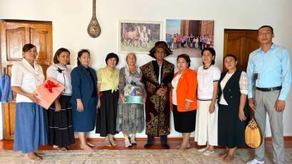 Ұстазыңды ұлықта!