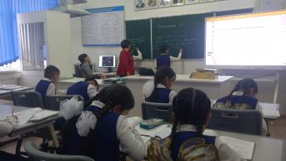 Тағабай Ақжарқын апайымыз 5-сыныппен  "Уақыттың қадірі"   тақырыбында ашық сабақ өтті. 