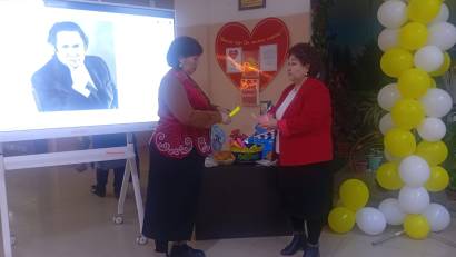 Мұқағали Мақатаевтың туған күніне орай мектеп кітапханашысы Сүйін Бақыт пен Шаңқыбаева Айнұрдың ұйымдастыруымен  таңертеңгі ертеңгілік өтті.