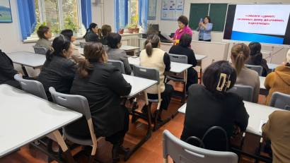 педагог қызметкерлерге сталкингтің алдын алу және құқықтық сауаттылықты арттыру мақсатында түсіндірме жұмыстары жүргізілді.