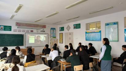 Оқушыларға «Дроп» фильмі көрсетілді